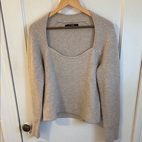 Mayson the Label // Cashmere Blend Sweetheart Neck Sweater - Picture 5 of 8